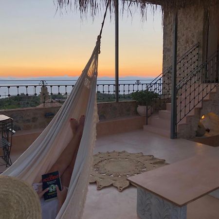 Villa Vager Mani Hotel カラマタ エクステリア 写真