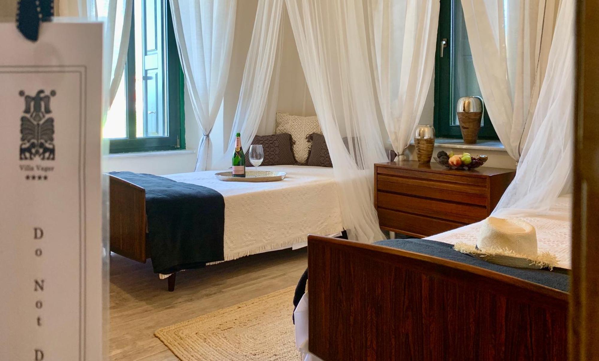 Villa Vager Mani Hotel カラマタ エクステリア 写真