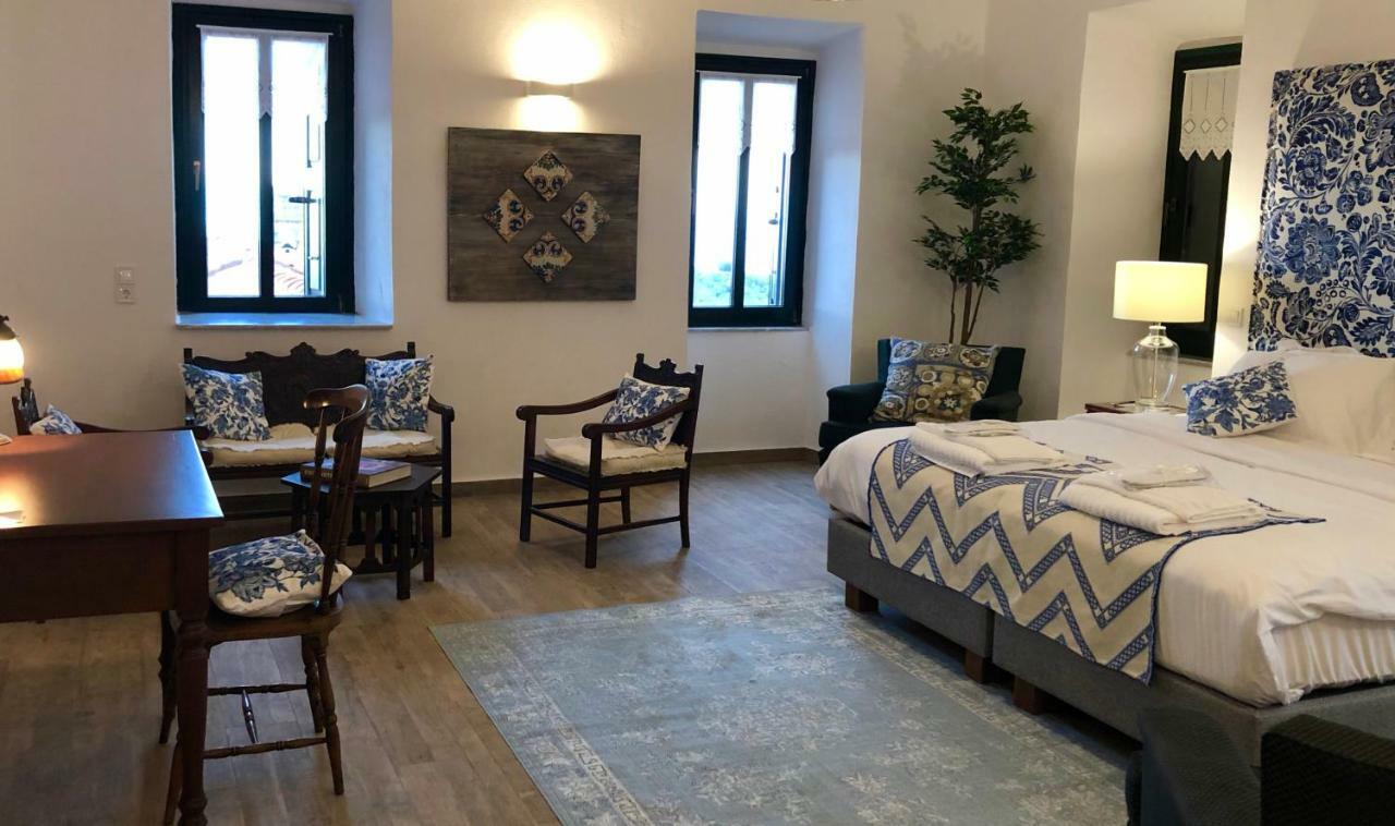 Villa Vager Mani Hotel カラマタ エクステリア 写真