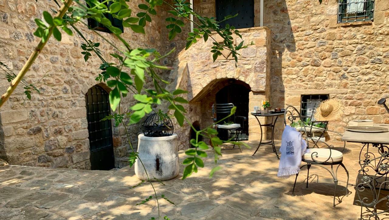 Villa Vager Mani Hotel カラマタ エクステリア 写真