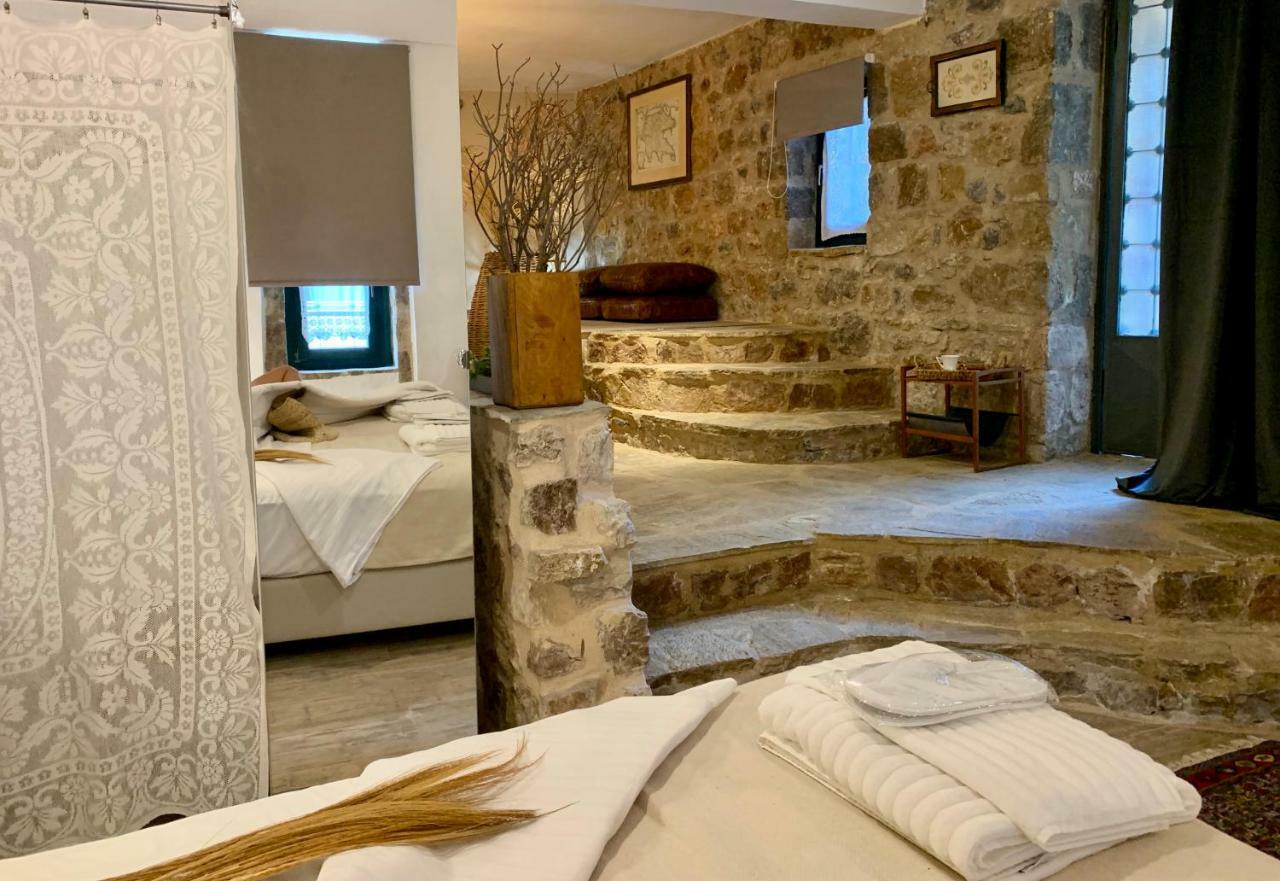 Villa Vager Mani Hotel カラマタ エクステリア 写真